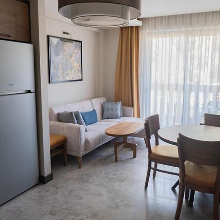 Kalender Pansion Aparthotel Fethiye Ngoại thất bức ảnh